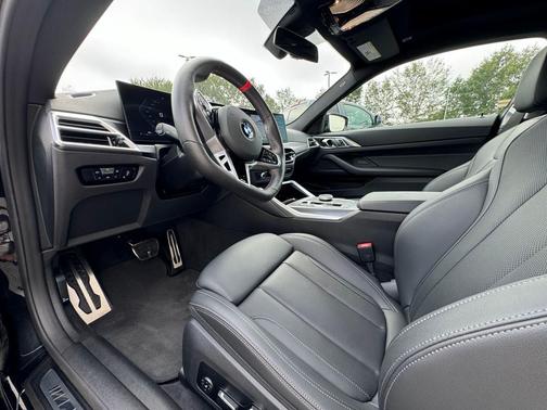 2025 BMW M440 i