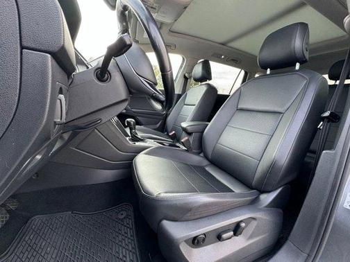 2019 Volkswagen Tiguan 2.0T SE