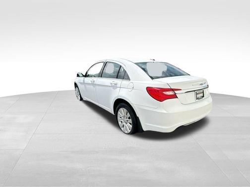 2014 Chrysler 200 LX