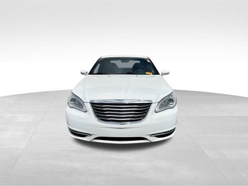 2014 Chrysler 200 LX