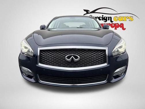 2017 INFINITI Q70 3.7X