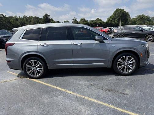 2021 Cadillac XT6 Premium Luxury FWD