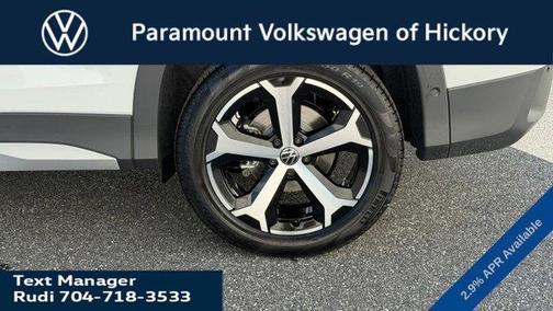 2025 Volkswagen Tiguan 2.0T SE