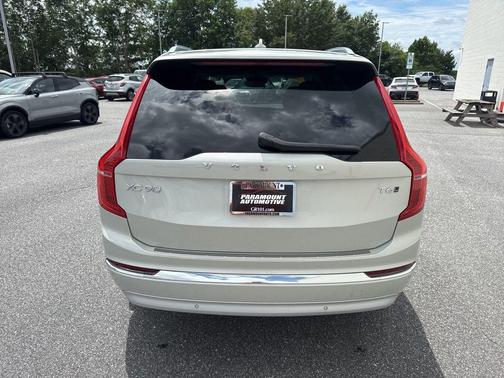 Birch 2022 Volvo XC90 T6 Inscription 7 Passenger