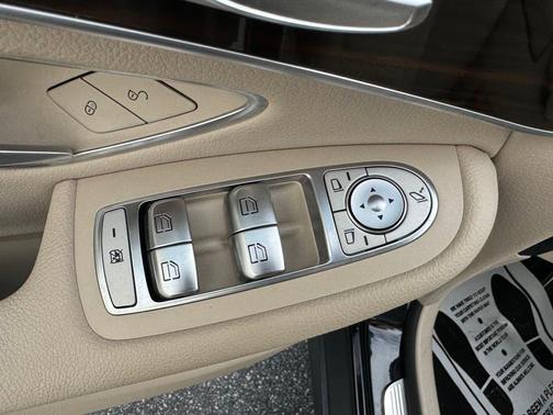 2019 Mercedes-Benz GLC 300 Base