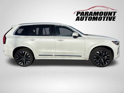 2025 Volvo XC90 B6 Plus 7-Seater