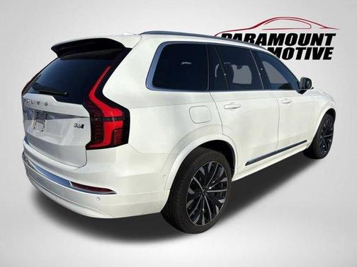 2025 Volvo XC90 B6 Plus 7-Seater