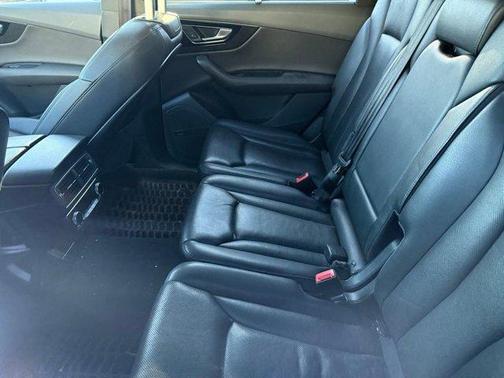 2017 Audi Q7 3.0T Prestige