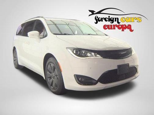 2020 Chrysler Pacifica Hybrid Limited