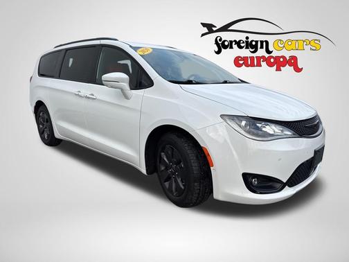 2020 Chrysler Pacifica Hybrid Limited
