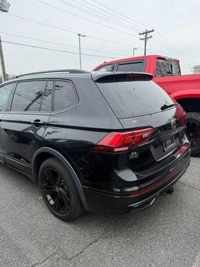 2023 Volkswagen Tiguan 2.0T SE R-Line Black