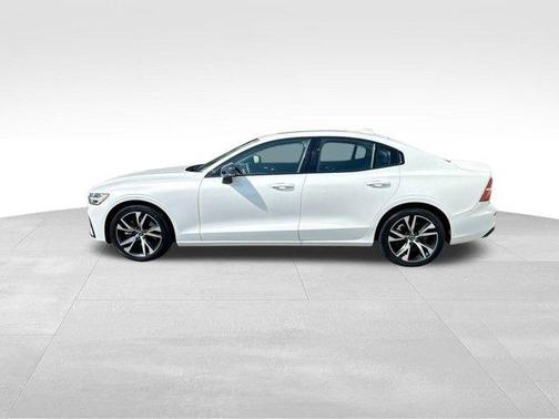 2025 Volvo S60 B5 Core