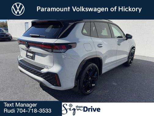 2026 Volkswagen Tiguan 2.0T SE R-Line Black