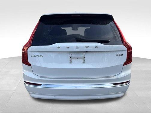 2024 Volvo XC90 B6 Ultimate Bright Theme 7-Seater