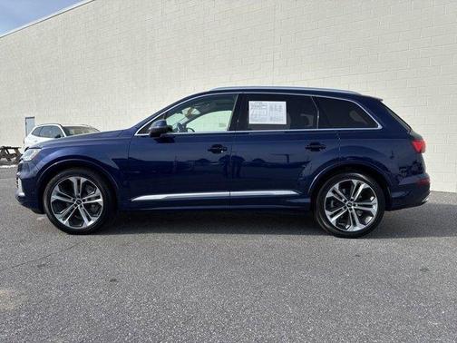 2021 Audi Q7 55 Prestige