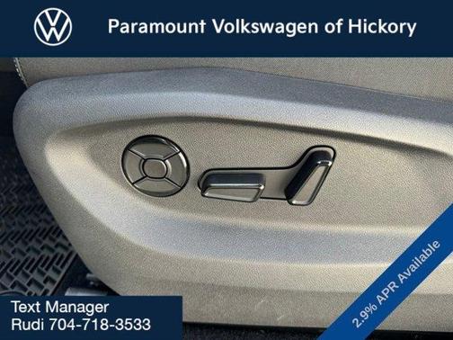 2025 Volkswagen Tiguan 2.0T SE