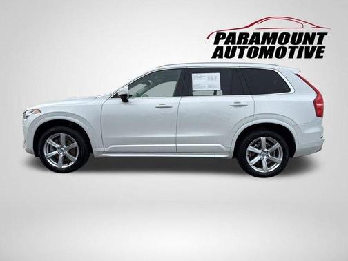 2022 Volvo XC90 T5 Momentum 7 Passenger