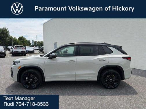 Sandstone 2026 Volkswagen Tiguan 2.0T SE R-Line Black