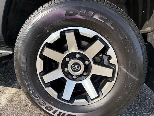 2024 Toyota 4Runner TRD Off Road