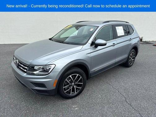 Pyrite Silver Metallic 2021 Volkswagen Tiguan 2.0T SE