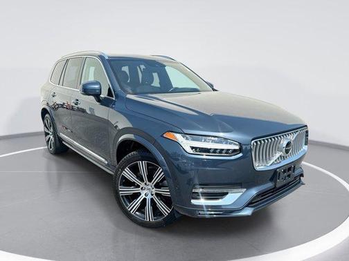 2022 Volvo XC90 T6 Inscription 7 Passenger