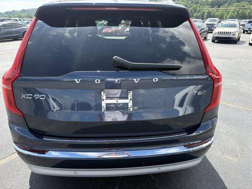 2022 Volvo XC90 T6 Inscription 7 Passenger
