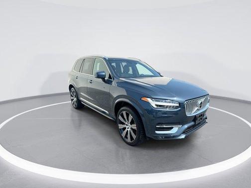 2022 Volvo XC90 T6 Inscription 7 Passenger