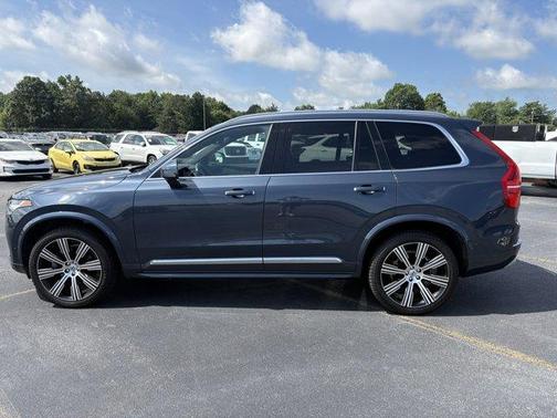 2022 Volvo XC90 T6 Inscription 7 Passenger