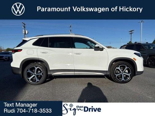 2026 Volkswagen Tiguan 2.0T SE