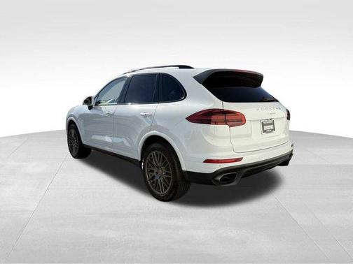 2017 Porsche Cayenne Platinum Edition