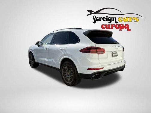2017 Porsche Cayenne Platinum Edition