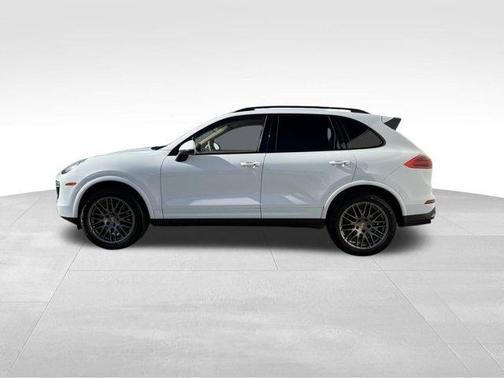 2017 Porsche Cayenne Platinum Edition