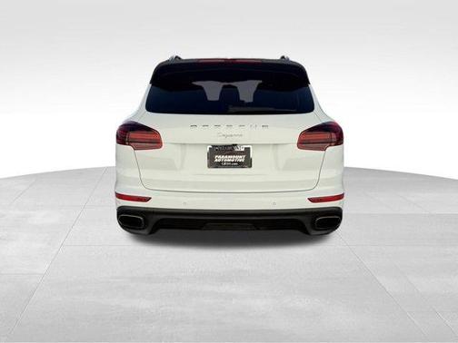 2017 Porsche Cayenne Platinum Edition