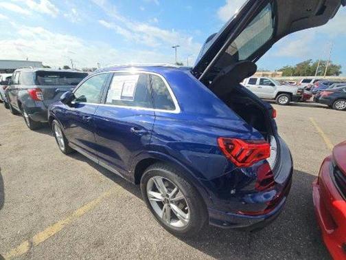 2023 Audi Q3 45 S line Premium