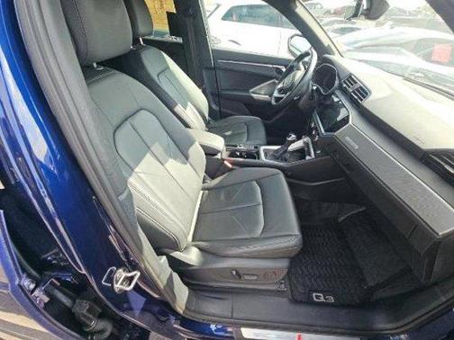 2023 Audi Q3 45 S line Premium