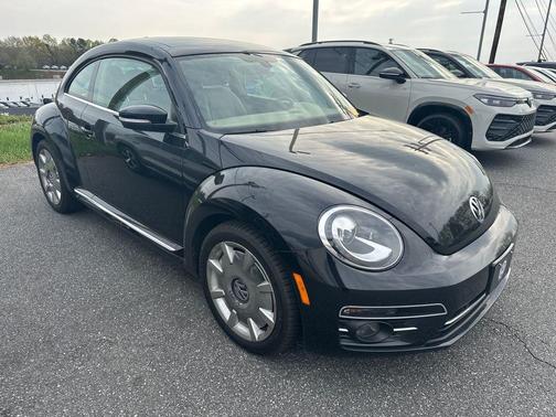 2018 Volkswagen Beetle 2.0T SE