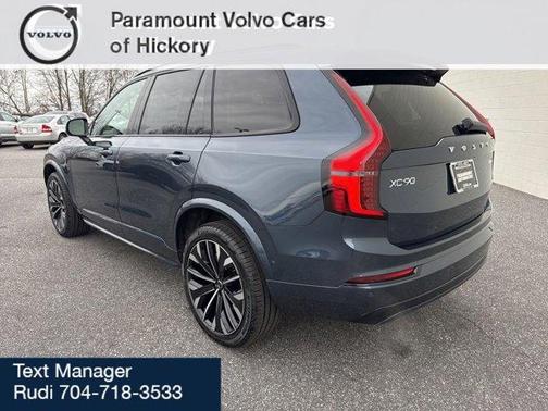 2026 Volvo XC90 B6 Ultra Dark Theme 6-Seater