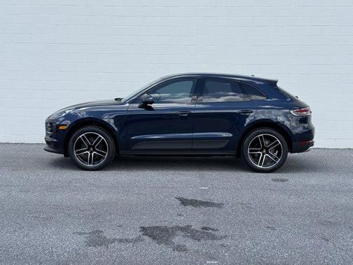2021 Porsche Macan Base