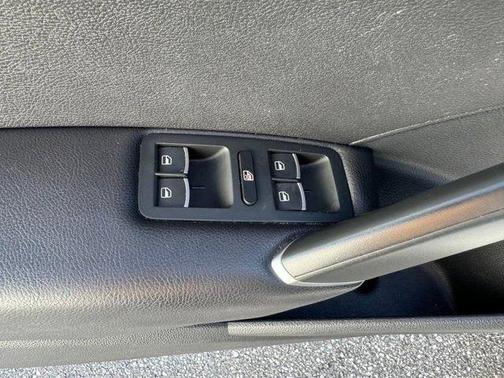 2016 Volkswagen Passat 1.8T S
