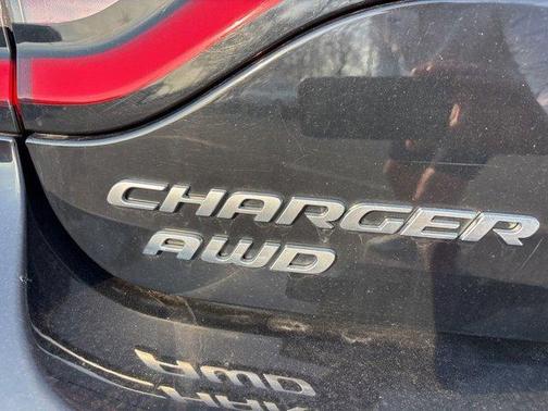 2016 Dodge Charger SE