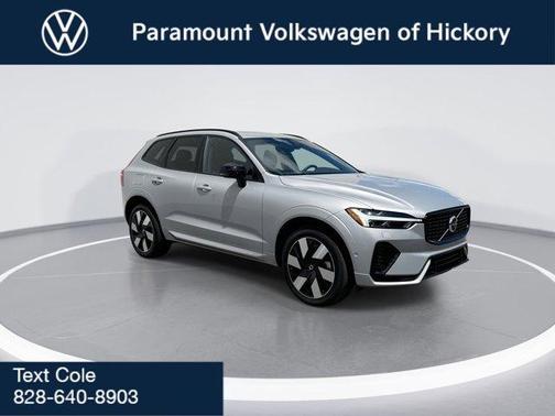2024 Volvo XC60 Recharge Plug-In Hybrid T8 Plus Dark Theme