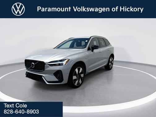 2024 Volvo XC60 Recharge Plug-In Hybrid T8 Plus Dark Theme