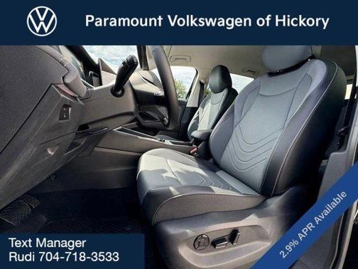 2025 Volkswagen Tiguan 2.0T SE