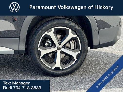 2025 Volkswagen Tiguan 2.0T SE