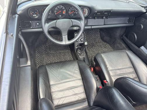 1989 Porsche 911 Cabriolet