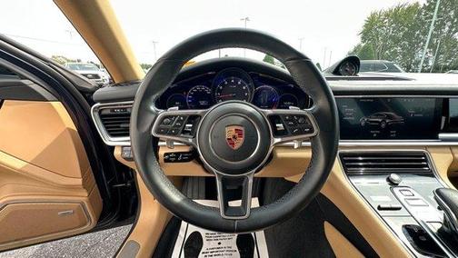 2018 Porsche Panamera Base