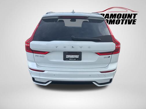 2025 Volvo XC60 B5 Core