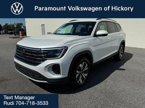 Opal White Pearl 2026 Volkswagen Atlas 2.0T SE