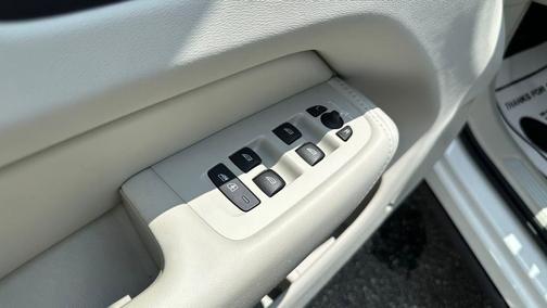 2025 Volvo XC60 B5 Ultra
