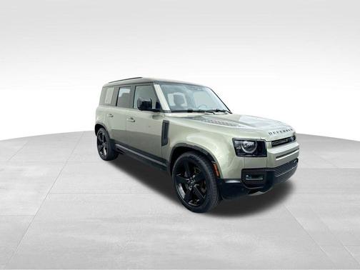 2023 Land Rover Defender 110 X-Dynamic SE